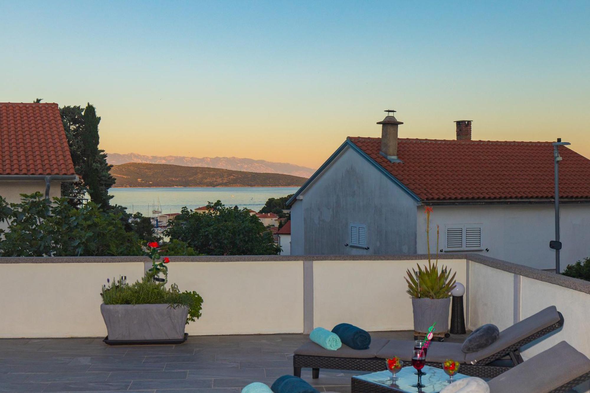 Apartment Tara With Seaview Krk Town Εξωτερικό φωτογραφία