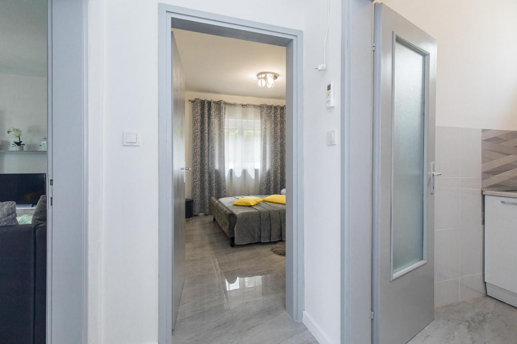 Apartment Tara With Seaview Krk Town Εξωτερικό φωτογραφία